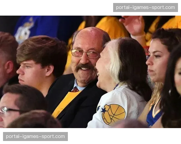 梅斯俱乐部举办成立90周年纪念活动，众多名宿回归