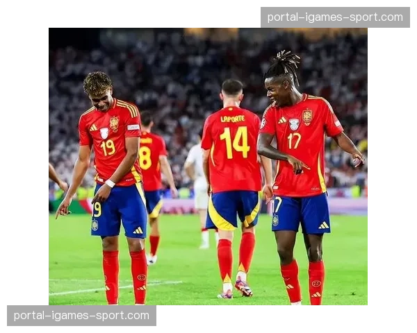 历史回顾:2010年代“传控足球”鼎盛期后,欧洲足坛战术周期的钟摆回摆 历史回顾:2010年代“传控足球”鼎盛期后,欧洲足坛战术周期的钟摆回摆